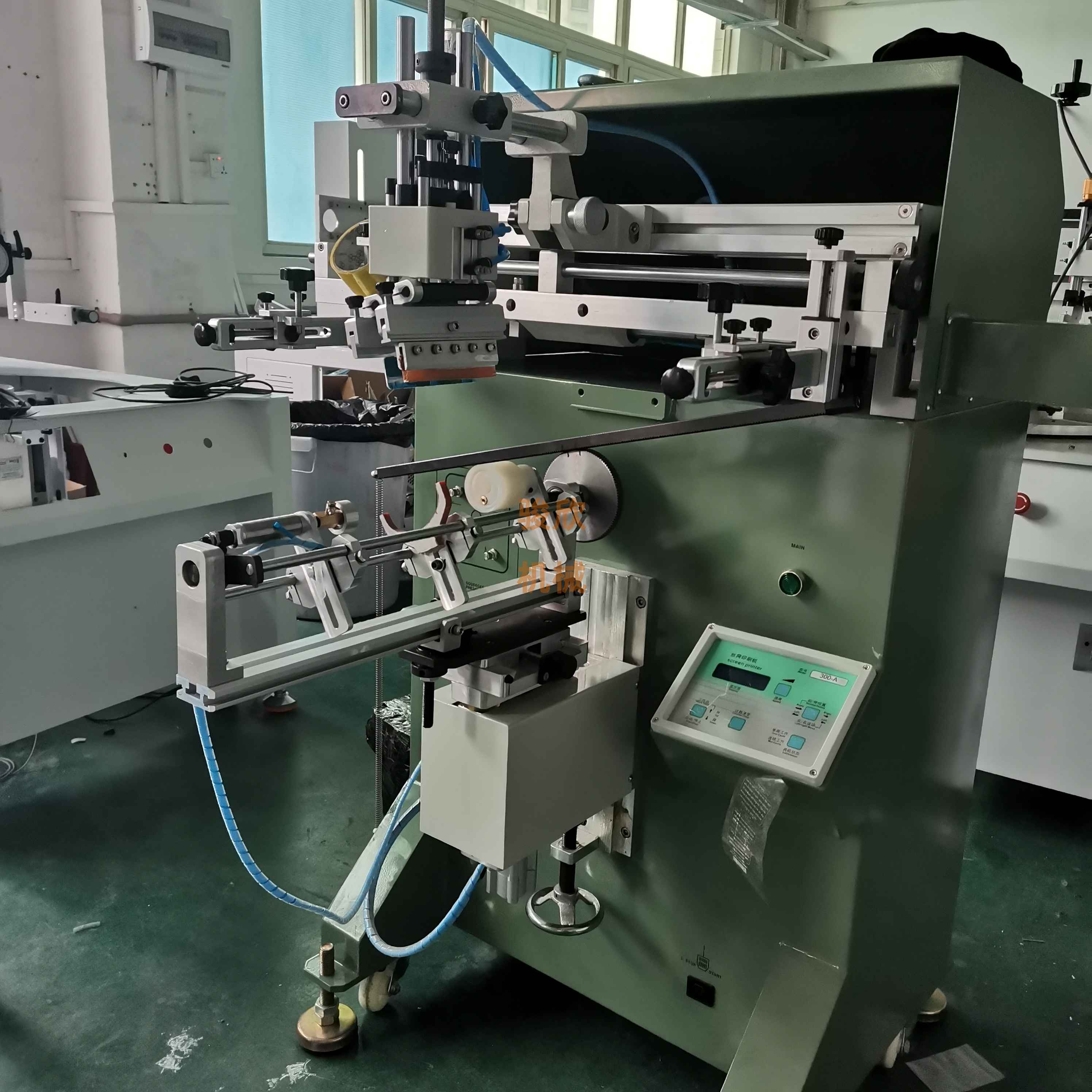 無錫移印機(jī)廠家，無錫絲印機(jī)廠家，吊頂板印花機(jī)